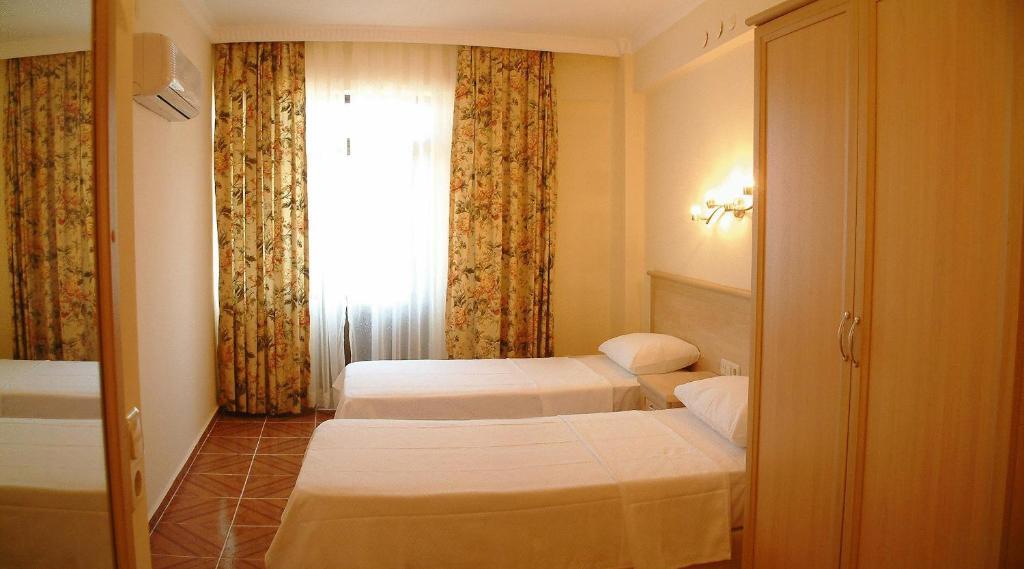 George & Dragon Beach Hotel Μαρμαρίς Δωμάτιο φωτογραφία