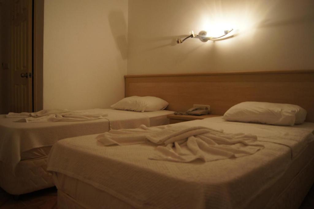 George & Dragon Beach Hotel Μαρμαρίς Δωμάτιο φωτογραφία