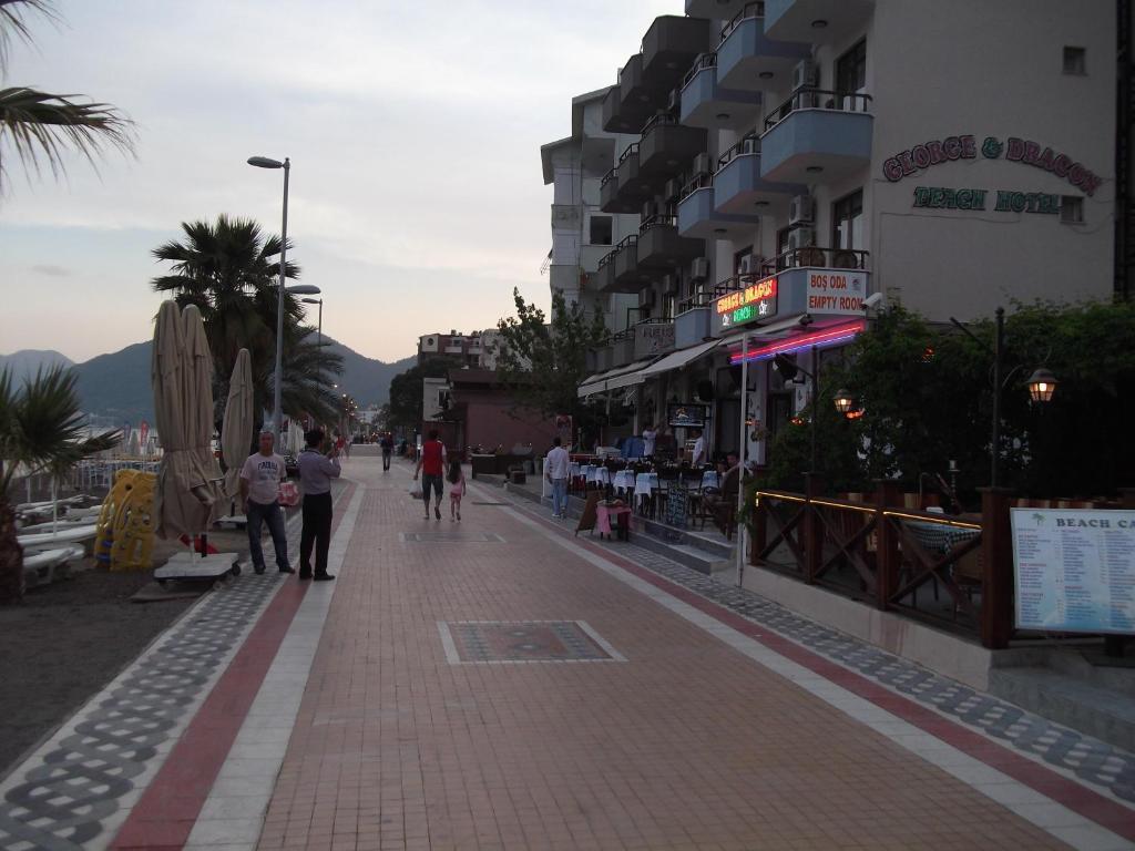 George & Dragon Beach Hotel Μαρμαρίς Εξωτερικό φωτογραφία