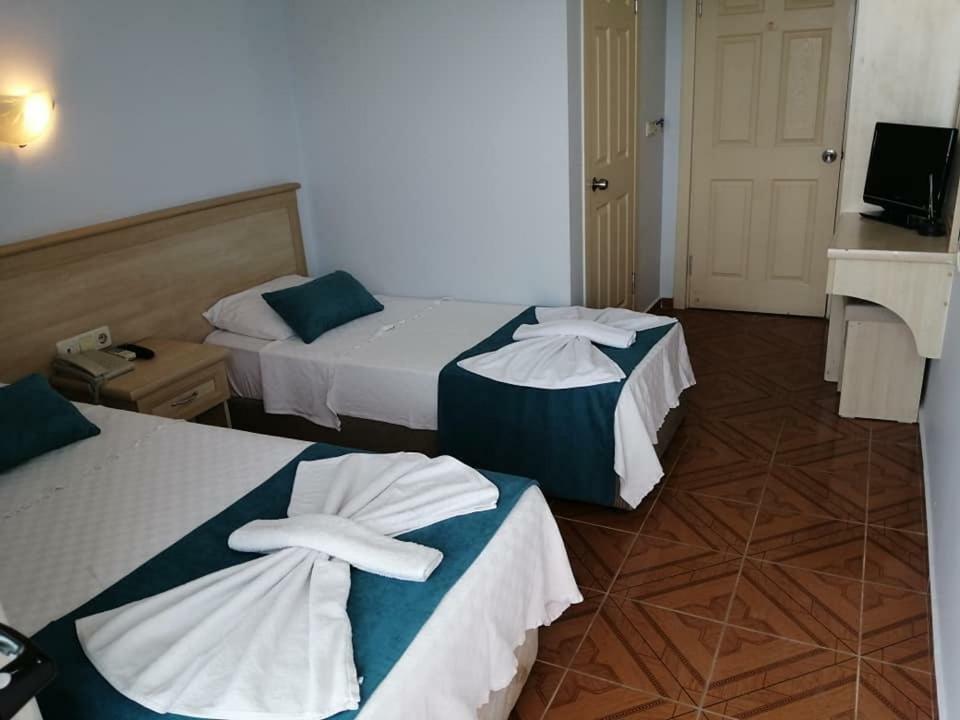 George & Dragon Beach Hotel Μαρμαρίς Εξωτερικό φωτογραφία